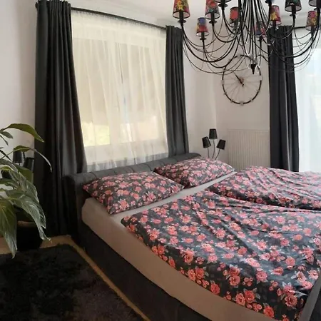 2 Mit Balkon Und Bergblick 아파트 그로스크메인